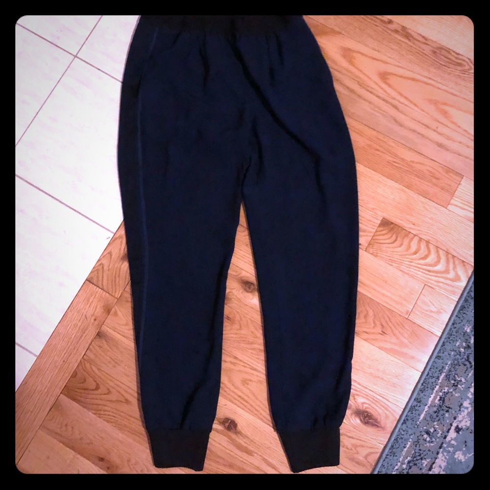 Tahari navy jogger tuxedo pants